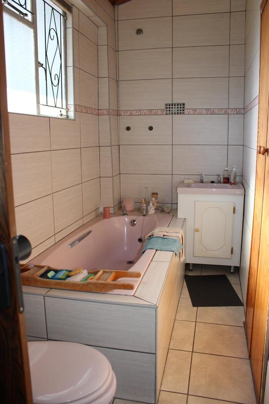 3 Bedroom Property for Sale in Glen Lilly Western Cape